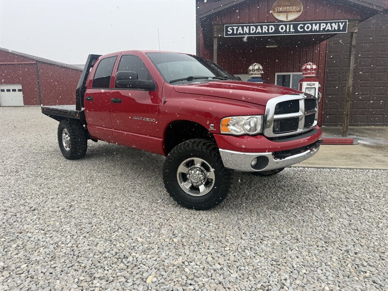 2005 Dodge Ram 2500 ST 4dr Quad Cab ST   - Photo 1 - Shirley, IN 47384