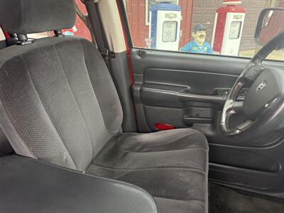 2005 Dodge Ram 2500 ST 4dr Quad Cab ST - Photo 23 - Shirley, IN 47384