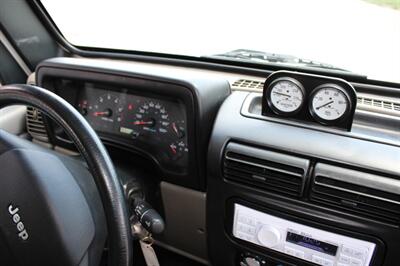 2006 Jeep Wrangler SE SE 2dr SUV   - Photo 34 - Maxwell, IN 46154