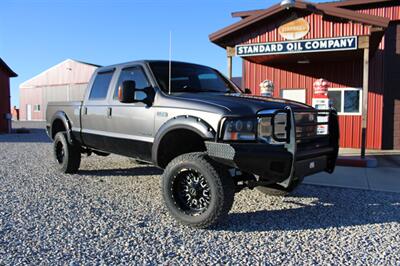 2004 Ford F-250 Super Duty 4dr Crew Cab Lariat   - Photo 1 - Maxwell, IN 46154