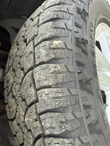 2010 Ford Explorer Eddie Bauer - Photo 14 - Shirley, IN 47384