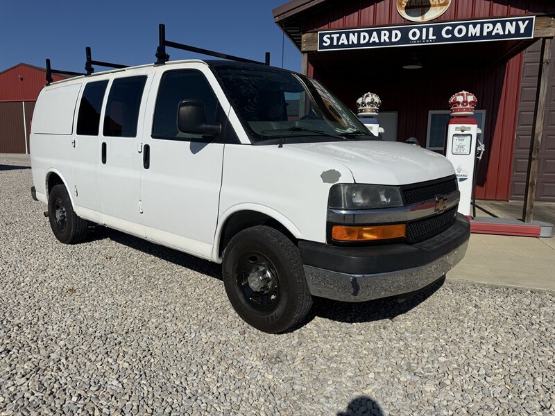 2012 Chevrolet Express 2500   - Photo 1 - Shirley, IN 47384