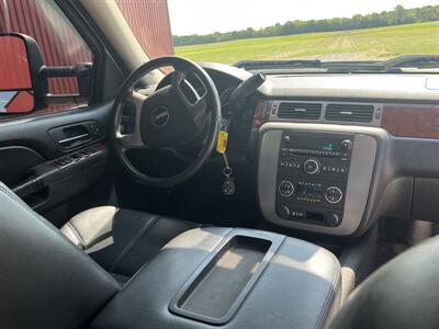 2013 GMC Sierra 2500 SLT   - Photo 12 - Shirley, IN 47384