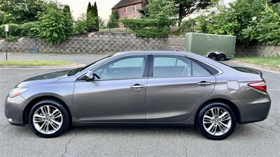 2017 Toyota Camry SE   - Photo 8 - Manassas, VA 20110