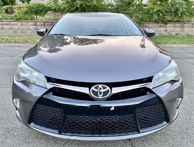 2017 Toyota Camry SE   - Photo 2 - Manassas, VA 20110