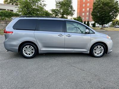 2012 Toyota Sienna XLE 8-Passenger   - Photo 4 - Manassas, VA 20110