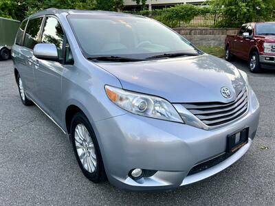 2012 Toyota Sienna XLE 8-Passenger   - Photo 3 - Manassas, VA 20110