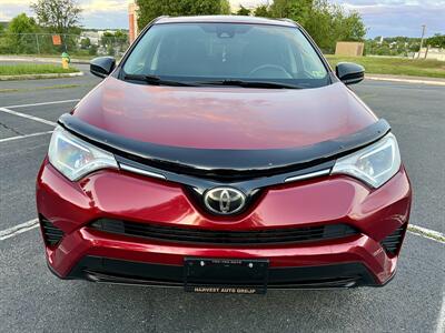 2018 Toyota RAV4 LE   - Photo 2 - Manassas, VA 20110