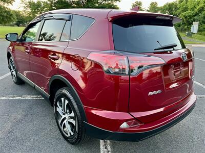 2018 Toyota RAV4 LE   - Photo 6 - Manassas, VA 20110