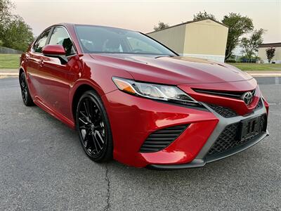 2020 Toyota Camry SE   - Photo 3 - Manassas, VA 20110