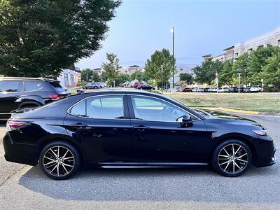 2021 Toyota Camry SE   - Photo 4 - Manassas, VA 20110