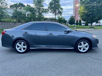 2012 Toyota Camry SE   - Photo 4 - Manassas, VA 20110