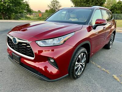 2020 Toyota Highlander Hybrid XLE   - Photo 1 - Manassas, VA 20110