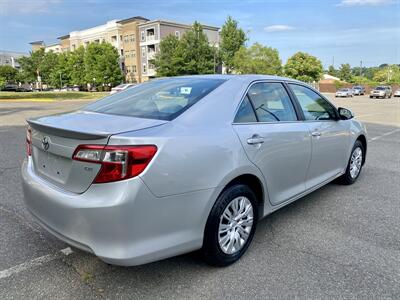 2014 Toyota Camry LE   - Photo 5 - Manassas, VA 20110