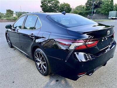 2022 Toyota Camry SE   - Photo 7 - Manassas, VA 20110