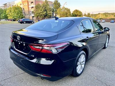 2021 Toyota Camry LE   - Photo 5 - Manassas, VA 20110