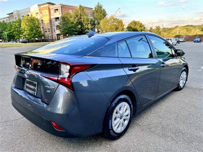 2022 Toyota Prius LE   - Photo 5 - Manassas, VA 20110