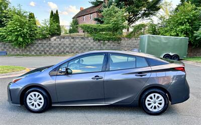 2022 Toyota Prius LE   - Photo 8 - Manassas, VA 20110