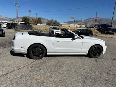 2014 Ford Mustang V6 Premium   - Photo 7 - Ogden, UT 84401