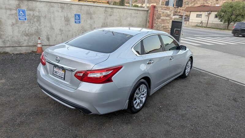 2017 Nissan Altima 2.5 S - Photo 8 - Canyon Country, CA 91351