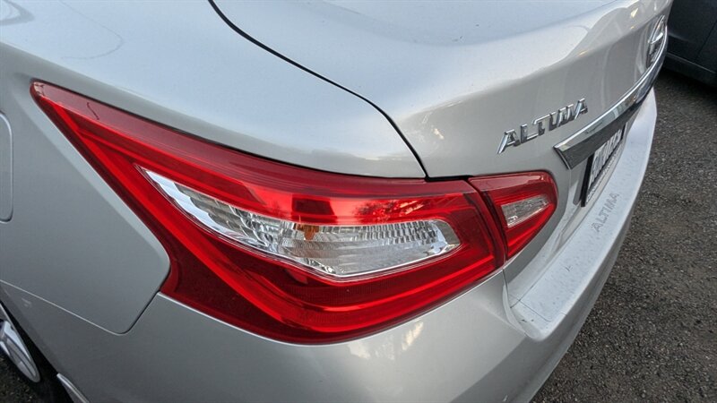 2017 Nissan Altima 2.5 S - Photo 17 - Canyon Country, CA 91351