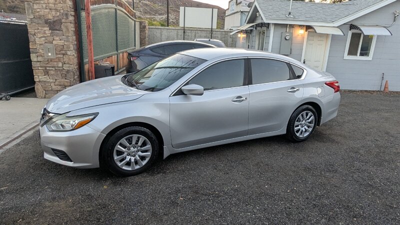 2017 Nissan Altima 2.5 S - Photo 3 - Canyon Country, CA 91351