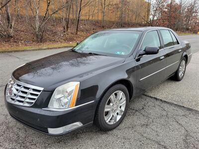 2010 Cadillac DTS Platinum Collection   - Photo 1 - Elyria, OH 44035