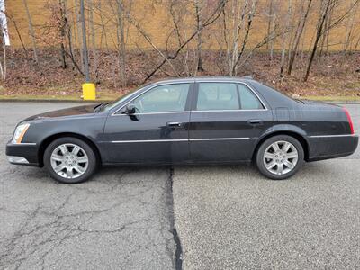 2010 Cadillac DTS Platinum Collection   - Photo 2 - Elyria, OH 44035