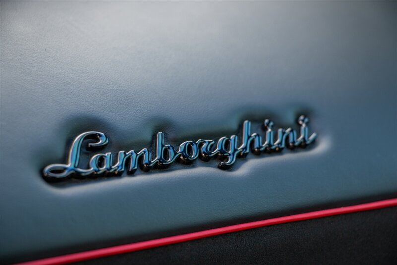 2019 Lamborghini Aventador LP 770-4 SVJ photo