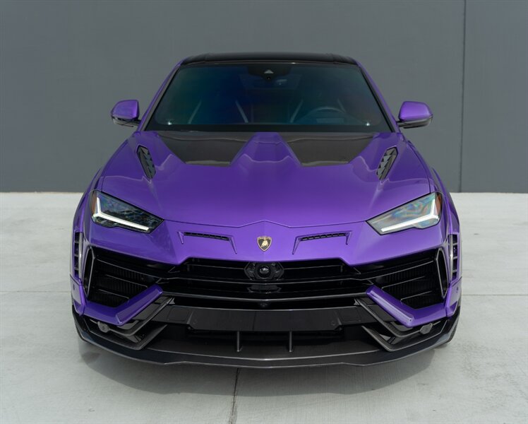 2023 Lamborghini Urus Performante photo