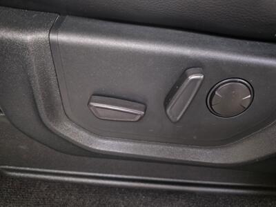2020 Ford F-150 Lariat   - Photo 12 - Mandan, ND 58554
