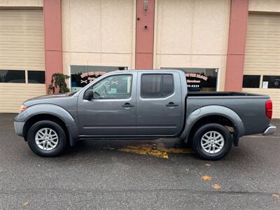 2016 Nissan Frontier SV   - Photo 2 - Portland, OR 97267