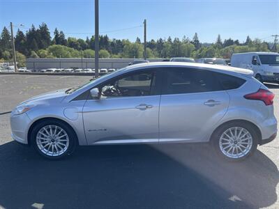 2017 Ford Focus Electric   - Photo 2 - Portland, OR 97267