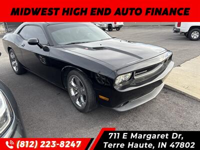 2013 Dodge Challenger SXT   - Photo 1 - Terre Haute, IN 47802
