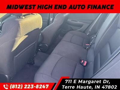 2019 Chevrolet Malibu RS   - Photo 6 - Terre Haute, IN 47802