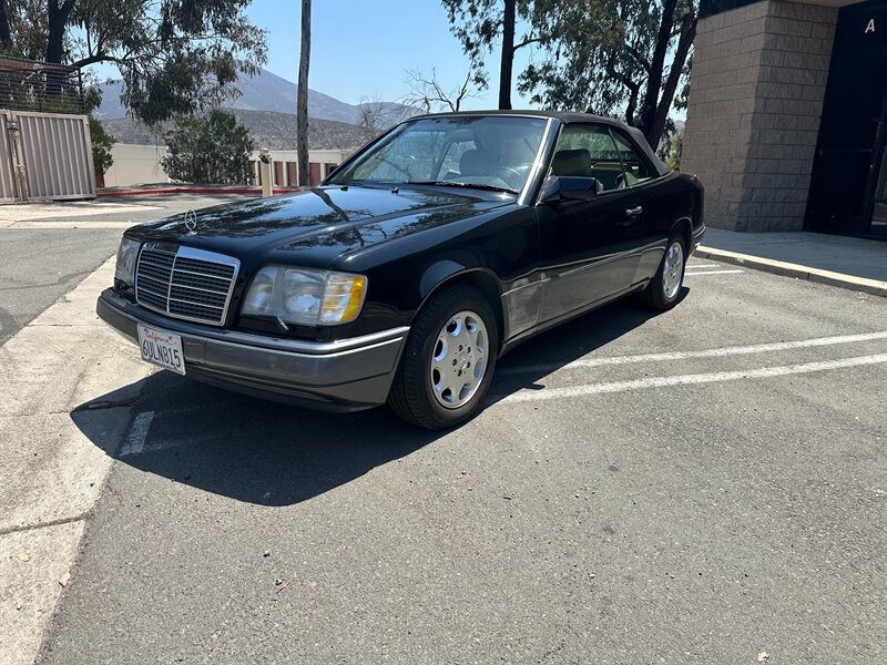 1995 Mercedes-Benz E 320  