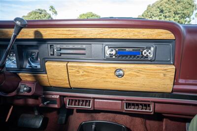 1990 Jeep Grand Wagoneer   - Photo 63 - Spring Valley, CA 91978