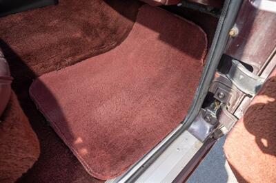 1990 Jeep Grand Wagoneer   - Photo 89 - Spring Valley, CA 91978