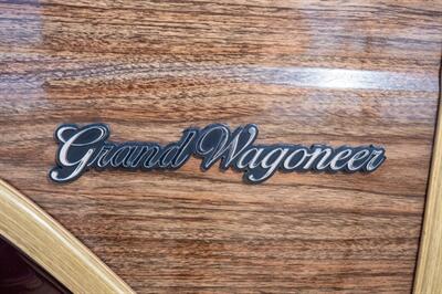 1990 Jeep Grand Wagoneer   - Photo 18 - Spring Valley, CA 91978