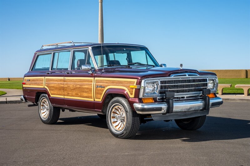 1990 Jeep Grand Wagoneer  