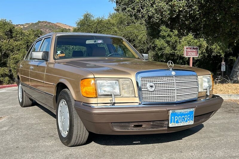 1986 Mercedes-Benz 420 SEL  