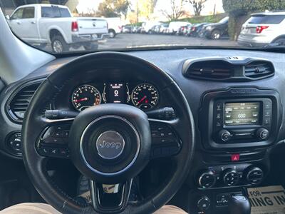 2016 Jeep Renegade Latitude 4x4 SUV - Photo 22 - San Jose, CA 95128