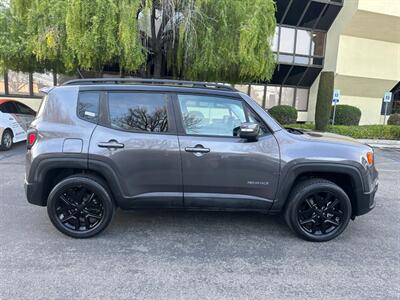 2016 Jeep Renegade Latitude 4x4 SUV - Photo 4 - San Jose, CA 95128
