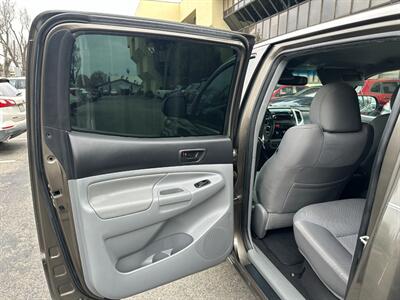 2012 Toyota Tacoma V6 4x4 TRD OFF ROAD   - Photo 16 - San Jose, CA 95128