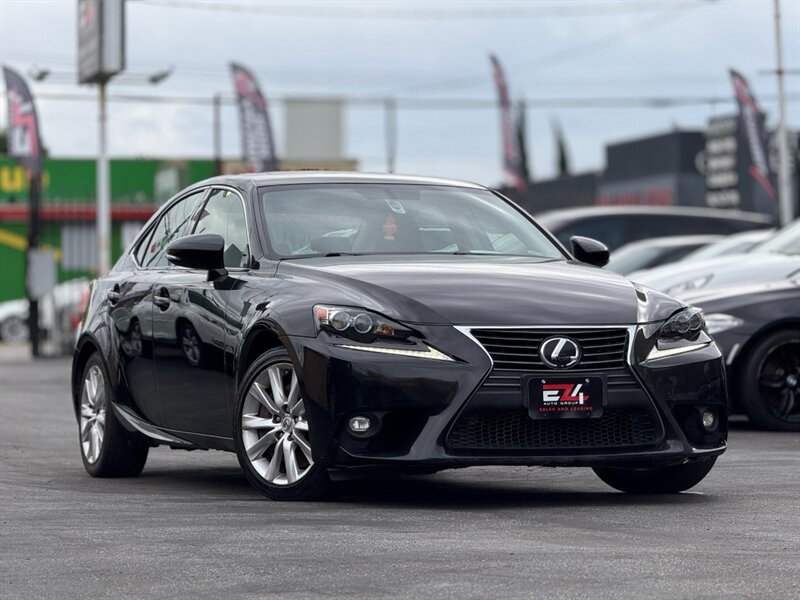 2016 Lexus IS 300  