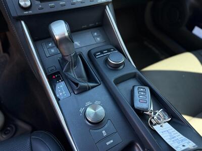 2016 Lexus IS 300   - Photo 14 - North Hills, CA 91343