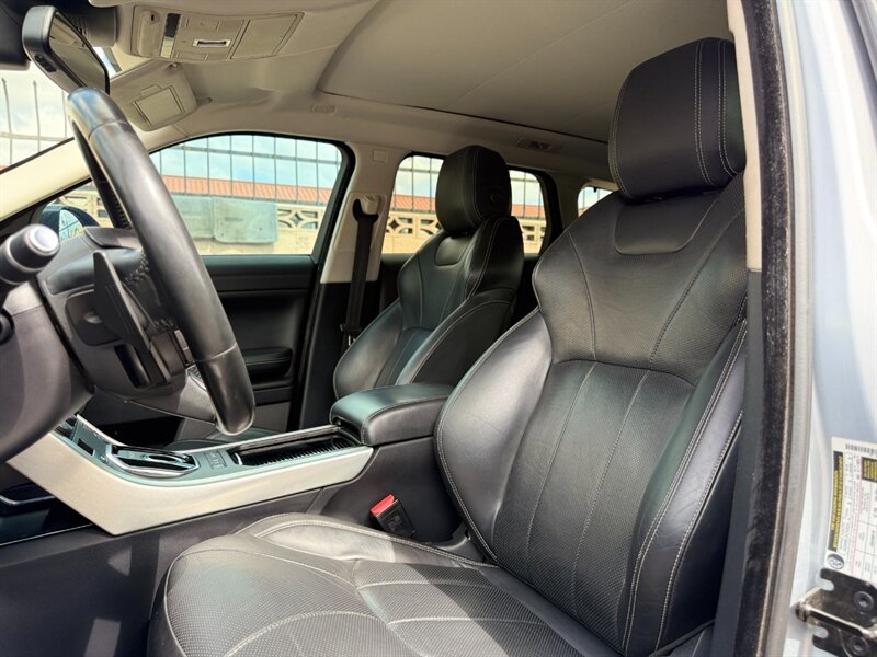 2016 Land Rover Range Rover Evoque HSE - Photo 13 - North Hills, CA 91343