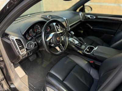 2016 Porsche Cayenne   - Photo 7 - North Hills, CA 91343