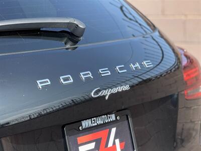2016 Porsche Cayenne   - Photo 6 - North Hills, CA 91343