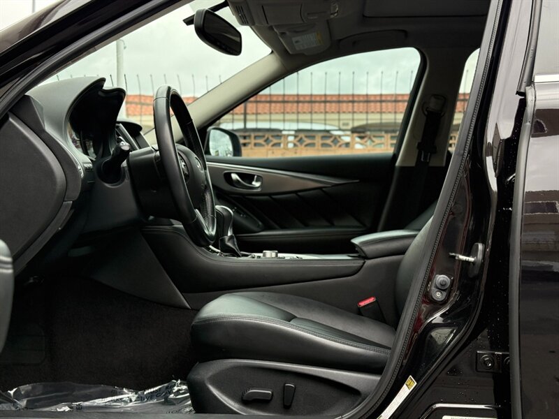 2015 INFINITI Q50 - Photo 15 - North Hills, CA 91343